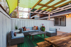 Serene Family Cottage-minutes to Downtown